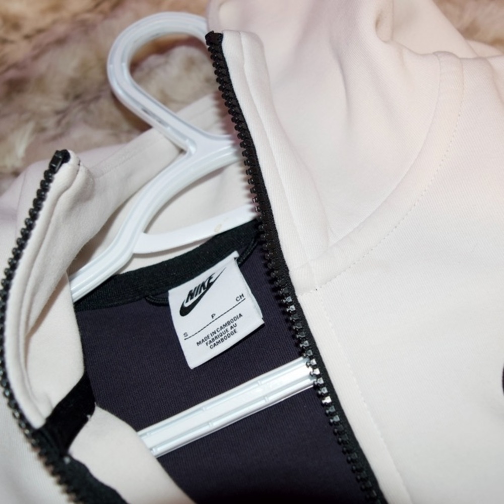 Nike Tech Fleece pink and purple